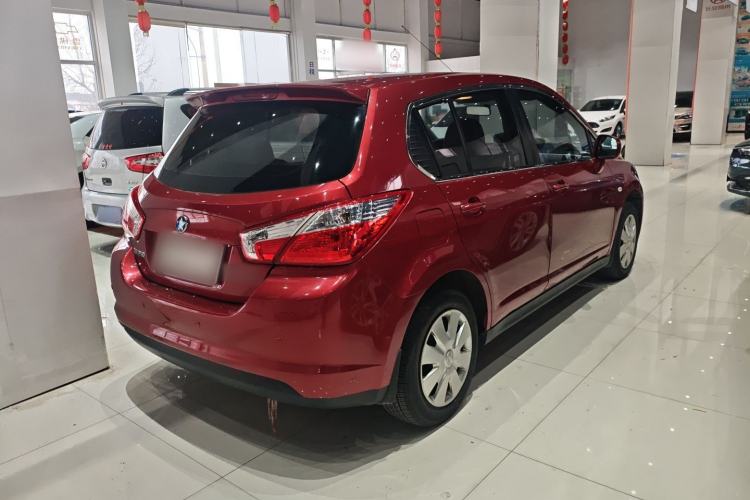 Used Venucia R50 2016 1.6L Manual Elite Edition
