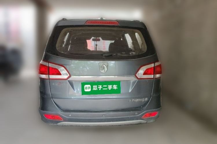 Used Baojun 730 2014 1.5L manual luxury trim 7 seats
