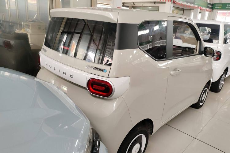 Used Wuling Hongguang MINIEV 2024 3rd Generation 215km Youth Edition