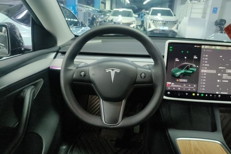 Used Tesla Model Y 2024 Long-Range All-Wheel-Drive Version