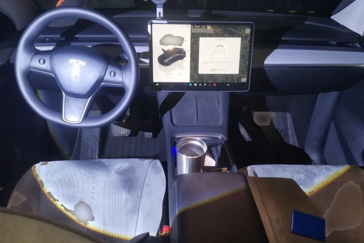 Used Tesla Model Y 2024 Rear-Wheel-Drive Version Center Console