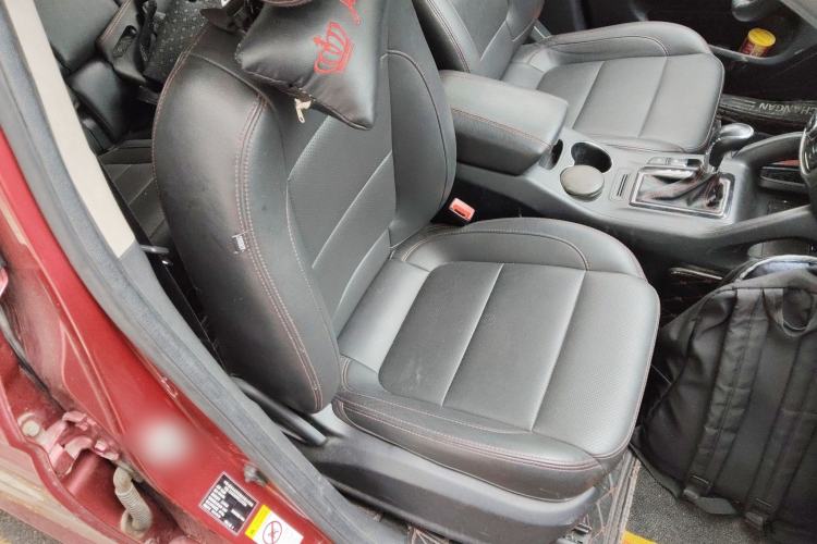 Used CHANGAN CS75 2014 1.8T Automatic Elite Model China IV Standard Right Front Seat