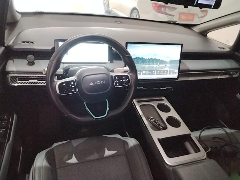 Used AION Y 2023 Younger Star Edition — 9