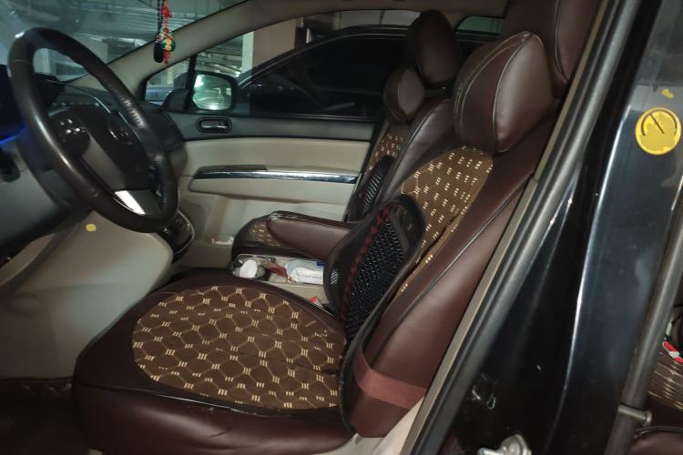 Used Mazda 8 2011 2.3L Deluxe Edition Left Front Seat