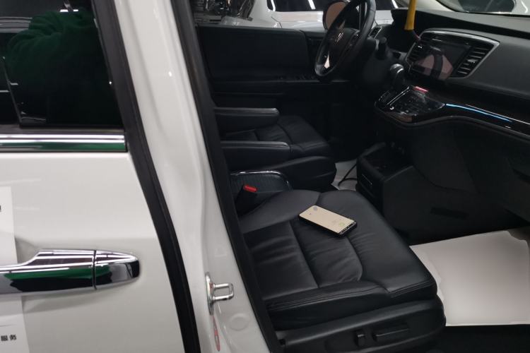 Used Honda Odyssey 2018 2.4L Smart Edition Right Front Seat