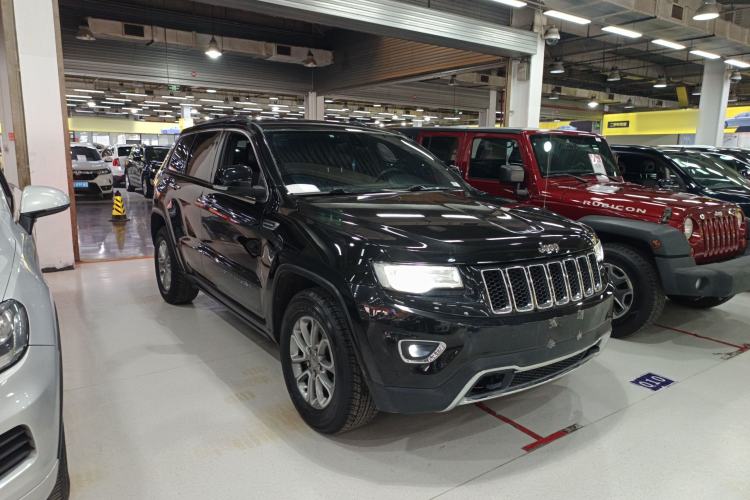 Used Jeep Grand Cherokee (Import) 2014 3.0L Comfort Navigation Edition