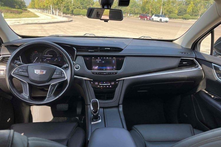 Used Cadillac XT5 2016 25T Luxury Model