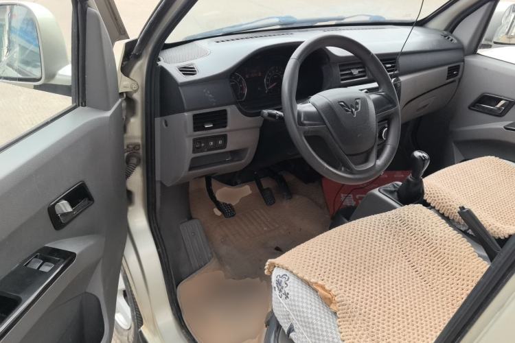 Used Wuling Zhiguang 2015 1.2L S Standard Model LSI