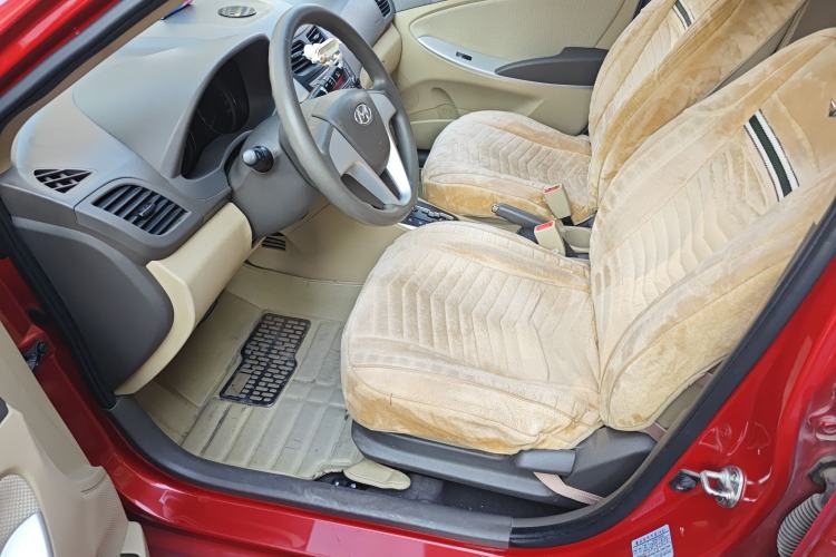 Used Hyundai Verna (older generation) 2010 Sedan 1.4L Automatic Fashionable GT Model
