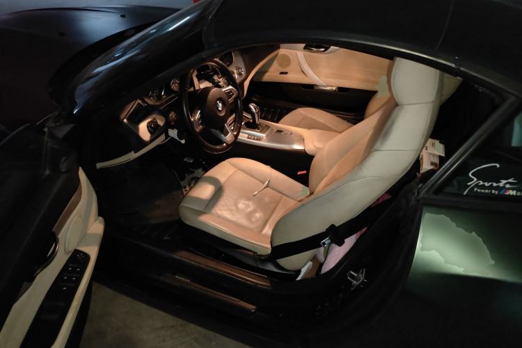 Used BMW Z4 2012 sDrive20i Luxury Model
