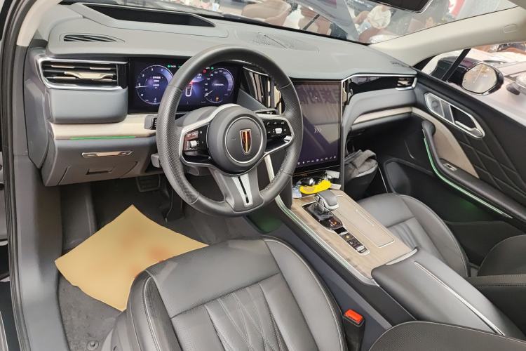 Used Hongqi HS7 2023 2.0T Automatic All-Wheel Drive Flagship Edition Six Seats Center Console