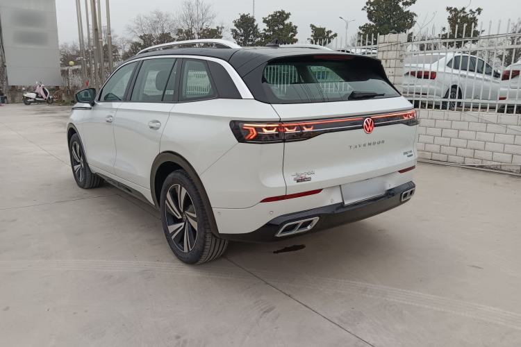 Used Volkswagen Tavendor 2024 380TSI All-Wheel Drive R-Line Cruise Edition
