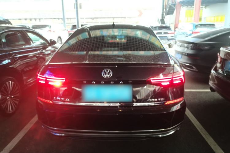 Used Volkswagen Passat 2019 330TSI Luxury Edition China VI Standard