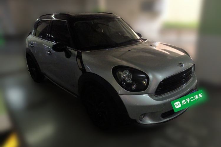 Used MINI Countryman 2016 1.6T COOPER ALL4 Fun Equipment Enthusiast Front Right 45 Deg