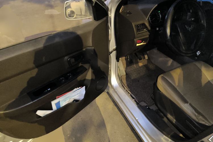 Used Wuling Hongguang 2014 1.2L Standard Model China IV