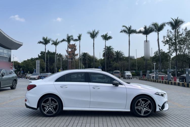 Used Mercedes-Benz A-Class 2022 Second Facelift A 200 L Sport Sedan Fashion Version