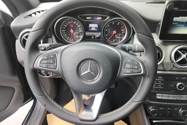 Used Mercedes-Benz CLA 2016 Refreshed CLA 200 Sport Edition Steering Wheel
