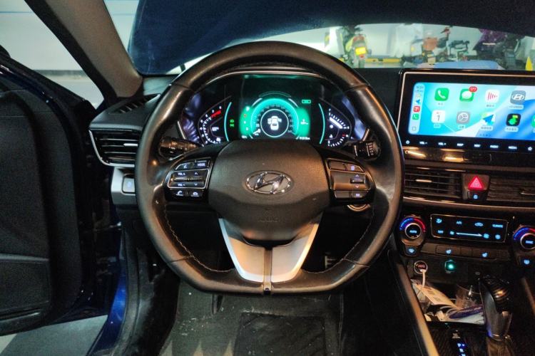 Used Hyundai Lafesta 2019 280TGDi Smart Speed Version China VI Standard Steering Wheel