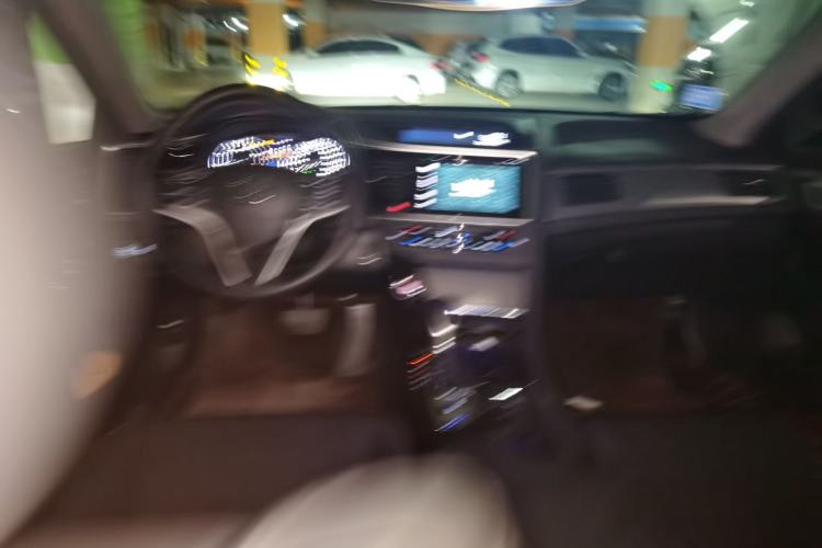 Used Honda Spirior 2017 2.0L Comfort Edition Center Console