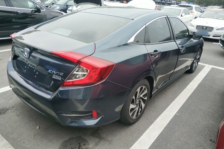 Used Honda Civic 2016 220TURBO CVT Luxury Edition