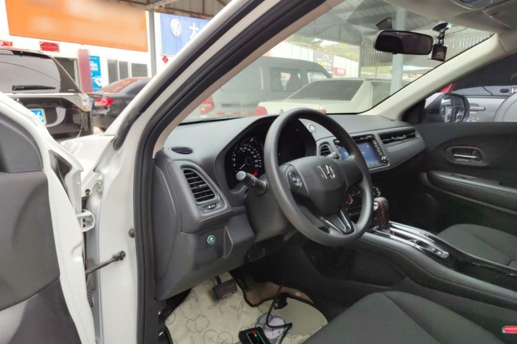 Used Honda Vezel 2015 1.5L CVT two-wheel drive Comfort trim
