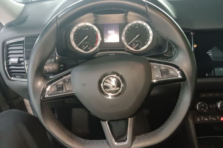 Used Skoda Kodiaq 2019 TSI330 7-Seater Two-Wheel-Drive Luxury Enjoyment Edition China V Emission Standard
