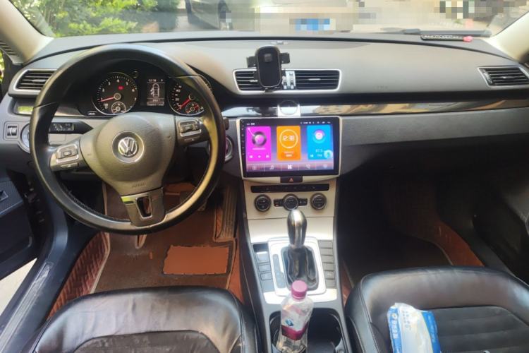 Used Volkswagen Magotan 2015 1.8TSI Luxury Model Center Console