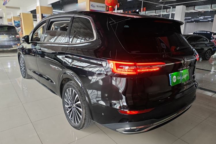 Used Volkswagen Viloran 2023 380TSI Prestige Edition Rear Left 45 Deg