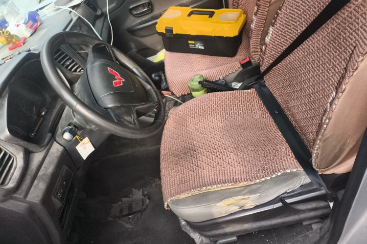 Used Wuling Hongguang V 2021 1.5L Jingqu Edition Enclosed-Window Vehicle LAR Left Front Seat