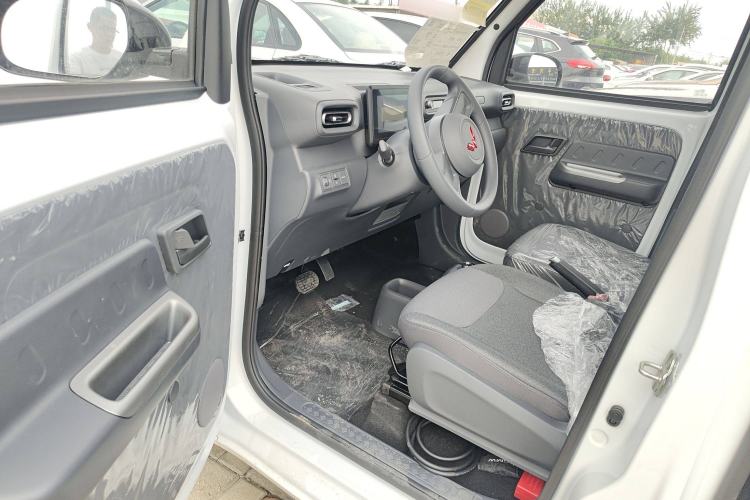 Used Wuling Zhiguang New Energy 2025 Comfort Model