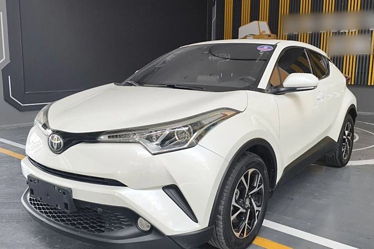 Used Toyota C-HR 2018 2.0L Leading with Sunroof China V Standard
