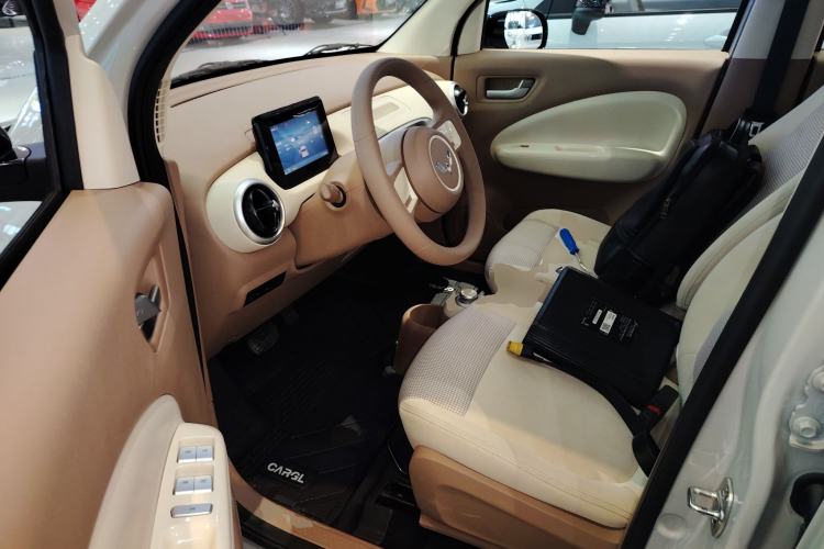 Used Wuling Hongguang MINIEV 2025 Four-Door Version Advanced Edition Driver Seat