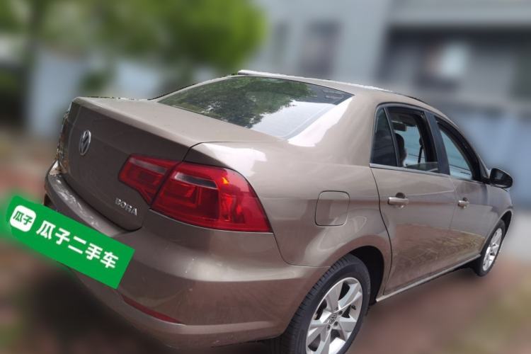 Used Volkswagen Bora 2013 1.6L Manual Comfort Model Rear Right 45 Deg