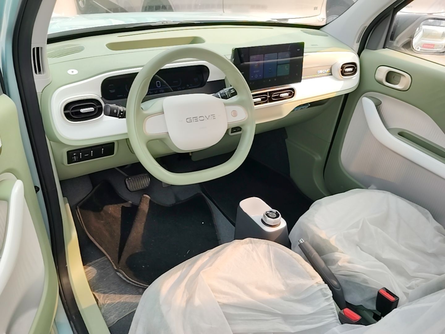 Geely Galaxy Panda 2025 210 km – Yuanqi Bear — снимка 12