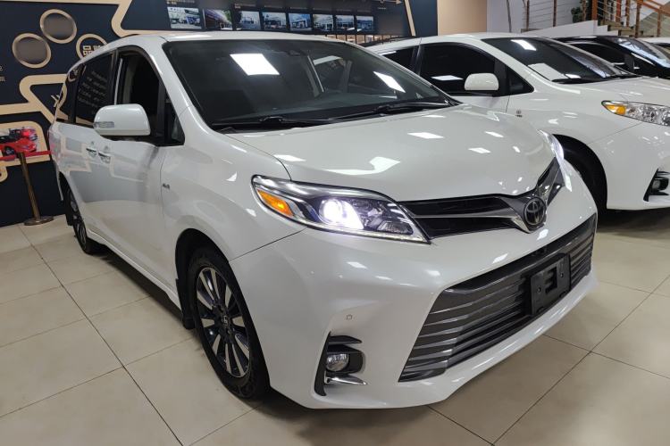 Used Toyota Sienna 2019 3.5L Four-Wheel Drive Limited 7-Seater Canadian Version