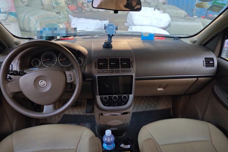 Used Buick GL8 2011 2.4L CT Comfort Edition
