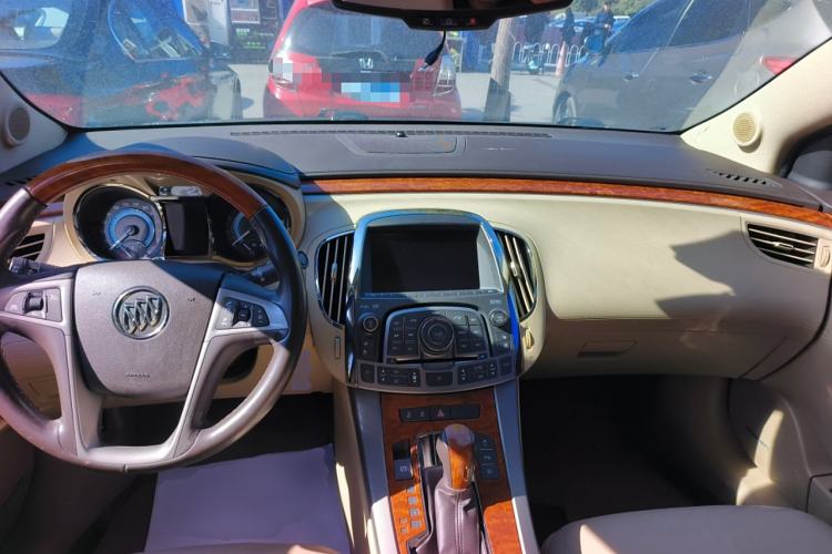 Used Buick LaCrosse 2011 2.4L SIDI Luxury Edition
