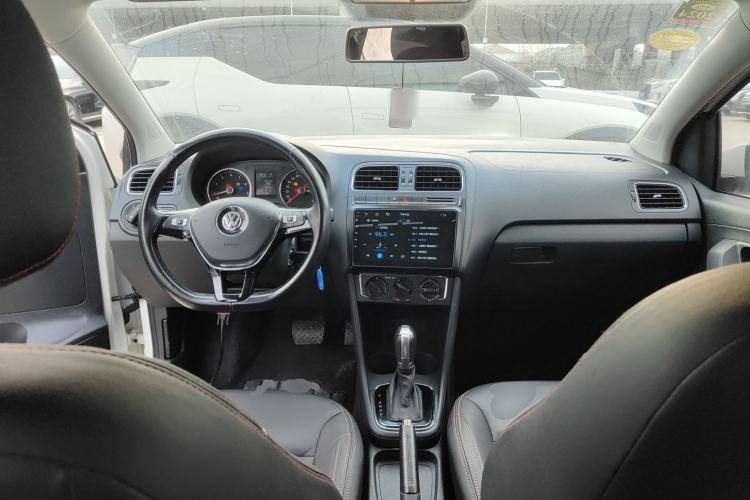 Used Volkswagen Polo 2016 1.6L Automatic Comfort Model