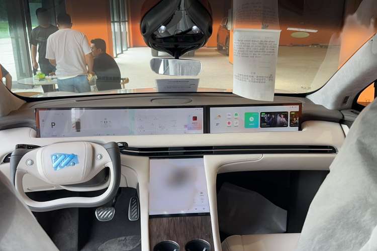 Used IM LS7 2024 90 kWh Max Elite Rear-Drive Version Interior 3