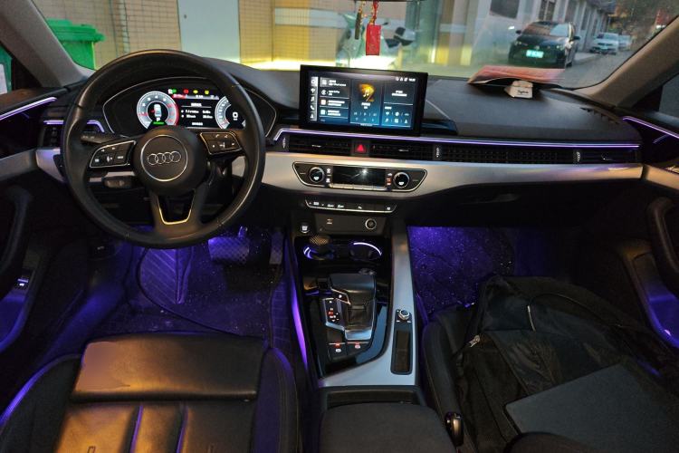 Used Audi A5 2023 Sportback 40 TFSI Fashionable and Dynamic Model Center Console