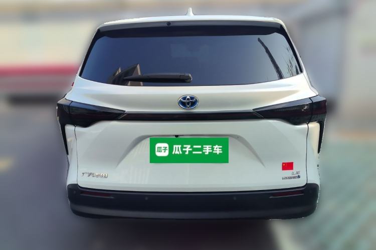 Used Toyota SIENNA 2023 2.5L Hybrid Comfort Edition