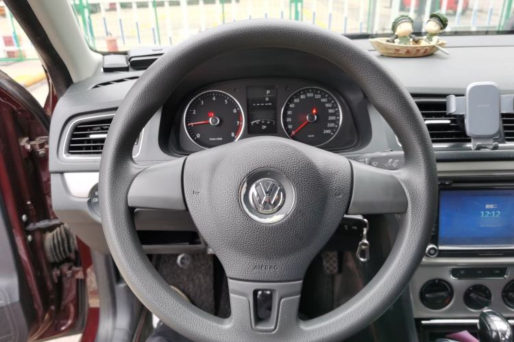 Used Volkswagen Lavida 2013 Restyled Classic 1.6L Automatic Comfort Edition
