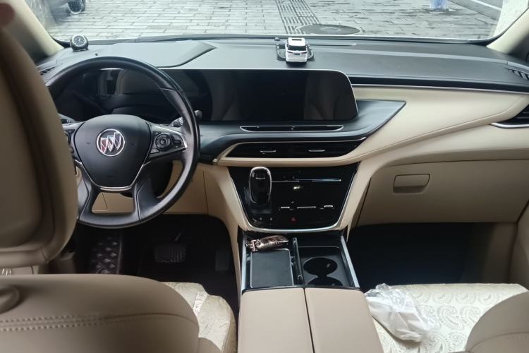 Used Buick GL8 2022 ES Landtrek 653T Luxury Edition