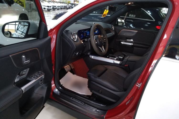 Used Mercedes-Benz GLB 2020 Updated GLB 200 Dynamic Edition Left Front Seat