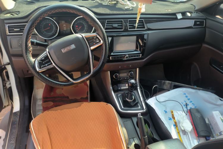 Used Lifan Auto Myway 2016 1.5L Manual Elite Version Center Console