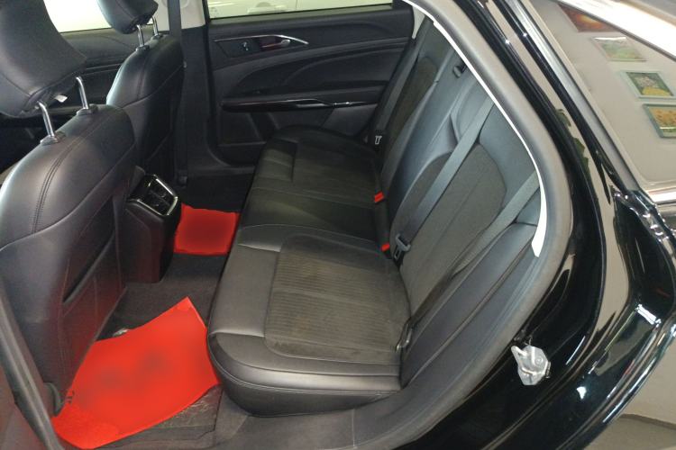 TDK.VehicleDetails.img