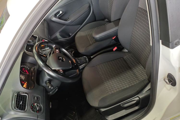 Used Volkswagen Polo 2018 1.5L Automatic Enjoyment Model
