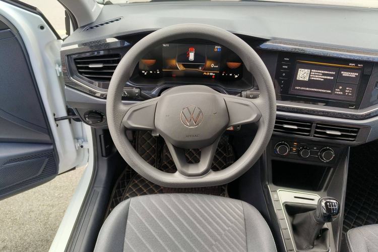 Used Volkswagen Lavida 2023 New Sharp 1.5L Manual New Comfort Edition