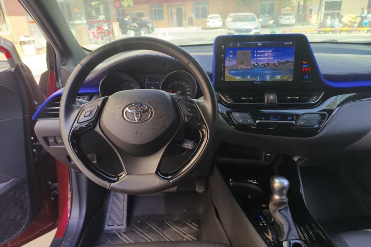 Used Toyota IZOA 2018 2.0L Yichi Version China VI Standard