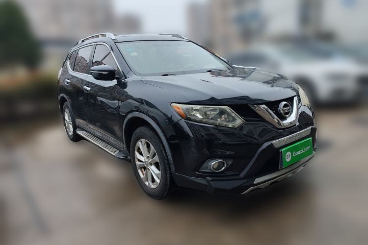 Used Nissan X-Trail 2014 2.5L CVT Leading Edition 4WD
